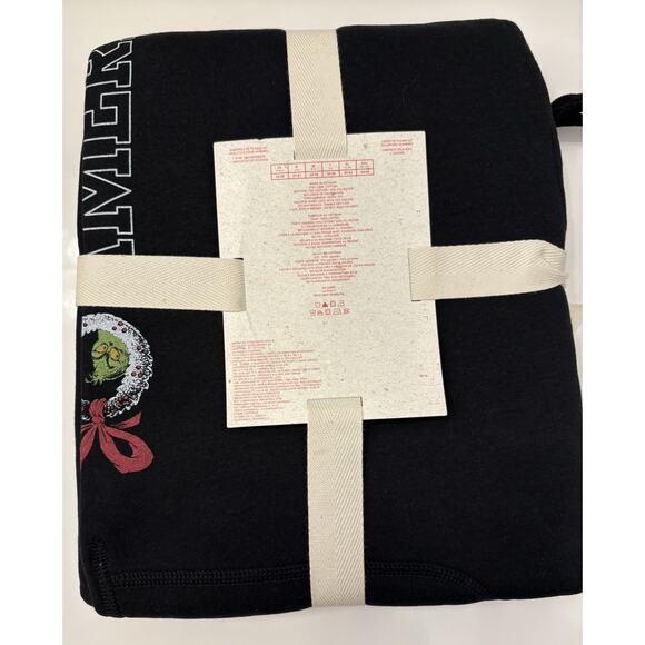 American Eagle Mens Grinch Lounge Fleece PJ Set Size Medium Black NWT - Picture 5 of 8